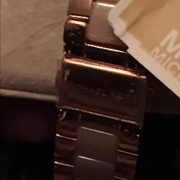 MICHAEL KORS MK6349 WOMEN'S Pink BLUSH WATCH New time piece statement - Picture 5 of 5